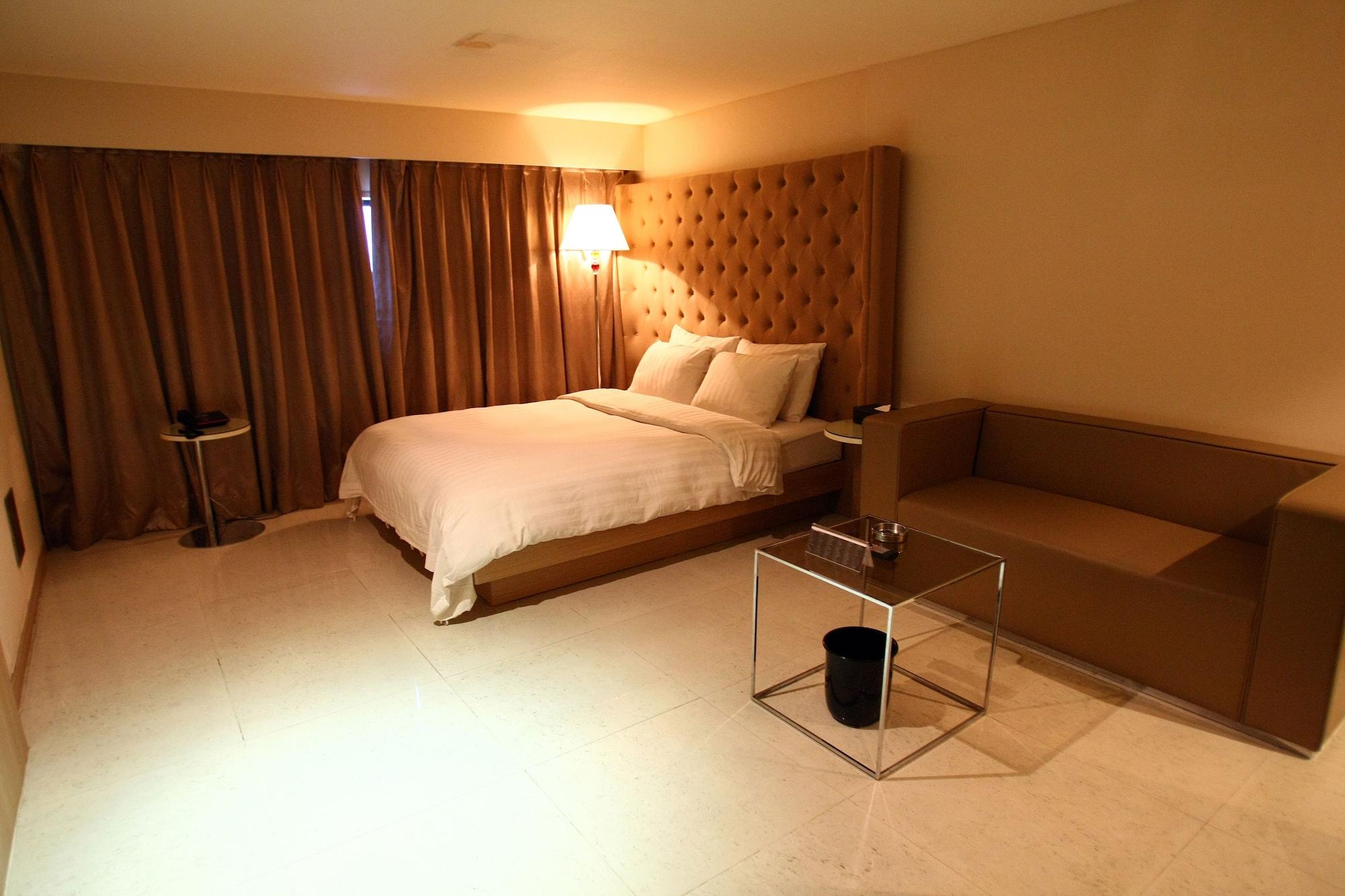 The California Hotel Seoul Seocho Exterior photo